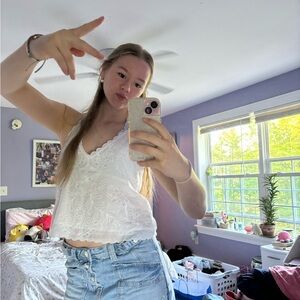 Meet your Posher, Ember